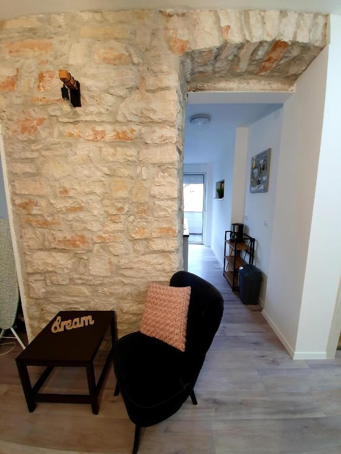 Polei Istria Lägenhet Pula Exteriör bild