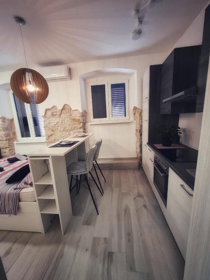 Polei Istria Lägenhet Pula Exteriör bild