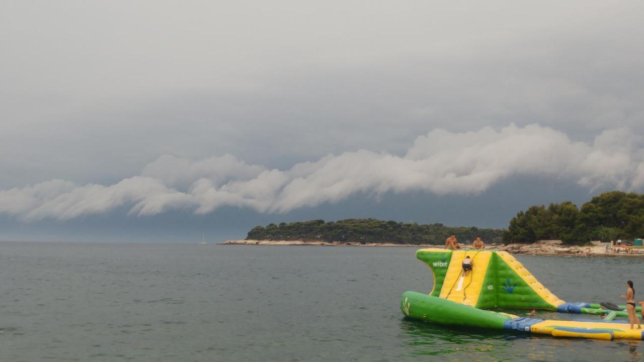 Polei Istria Lägenhet Pula Exteriör bild