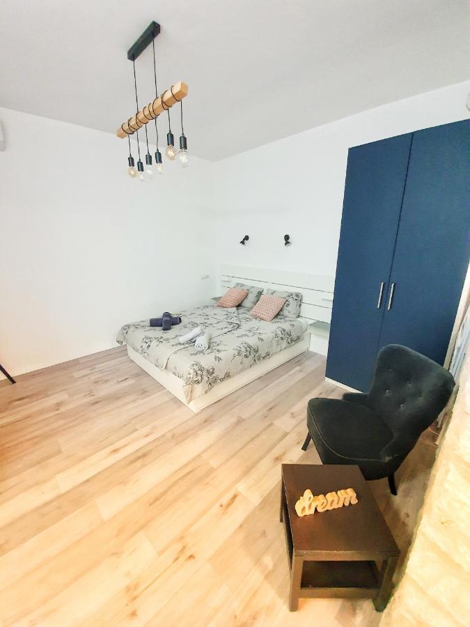 Polei Istria Lägenhet Pula Exteriör bild