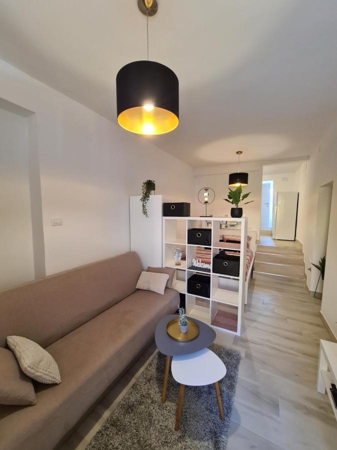 Polei Istria Lägenhet Pula Exteriör bild